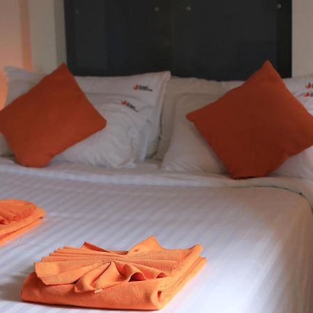 The Original Orange Hotel Nakhon Si Thammarat Cameră foto